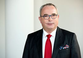 Porträt von Dr. Ulrich Stoll, Präsident von DIN
